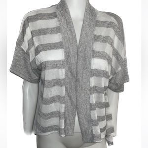 NWT women size M sweater